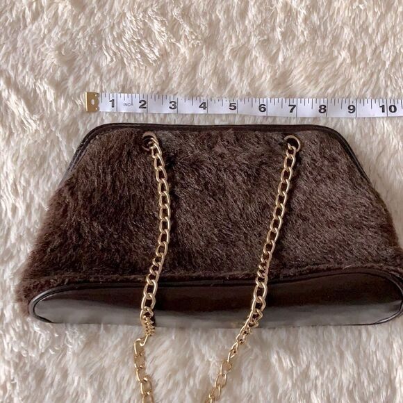 Victoria’s Secret fuzzy brown handbag with gold chain - Picture 15 of 16